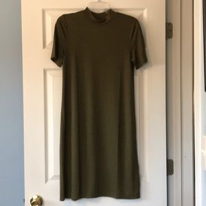 LuxeSpun Elbow Sleeve Shift Dress